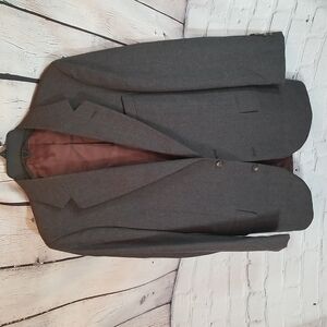 English Manor men's two button wool sport coat.
